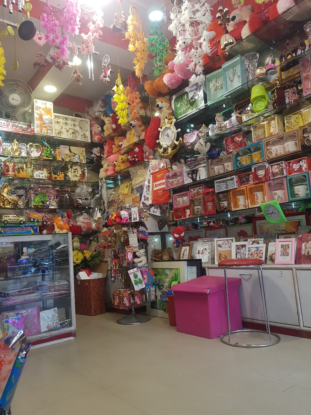 Archie's gallery maitidevi — photo by Archie's gallery maitidevi