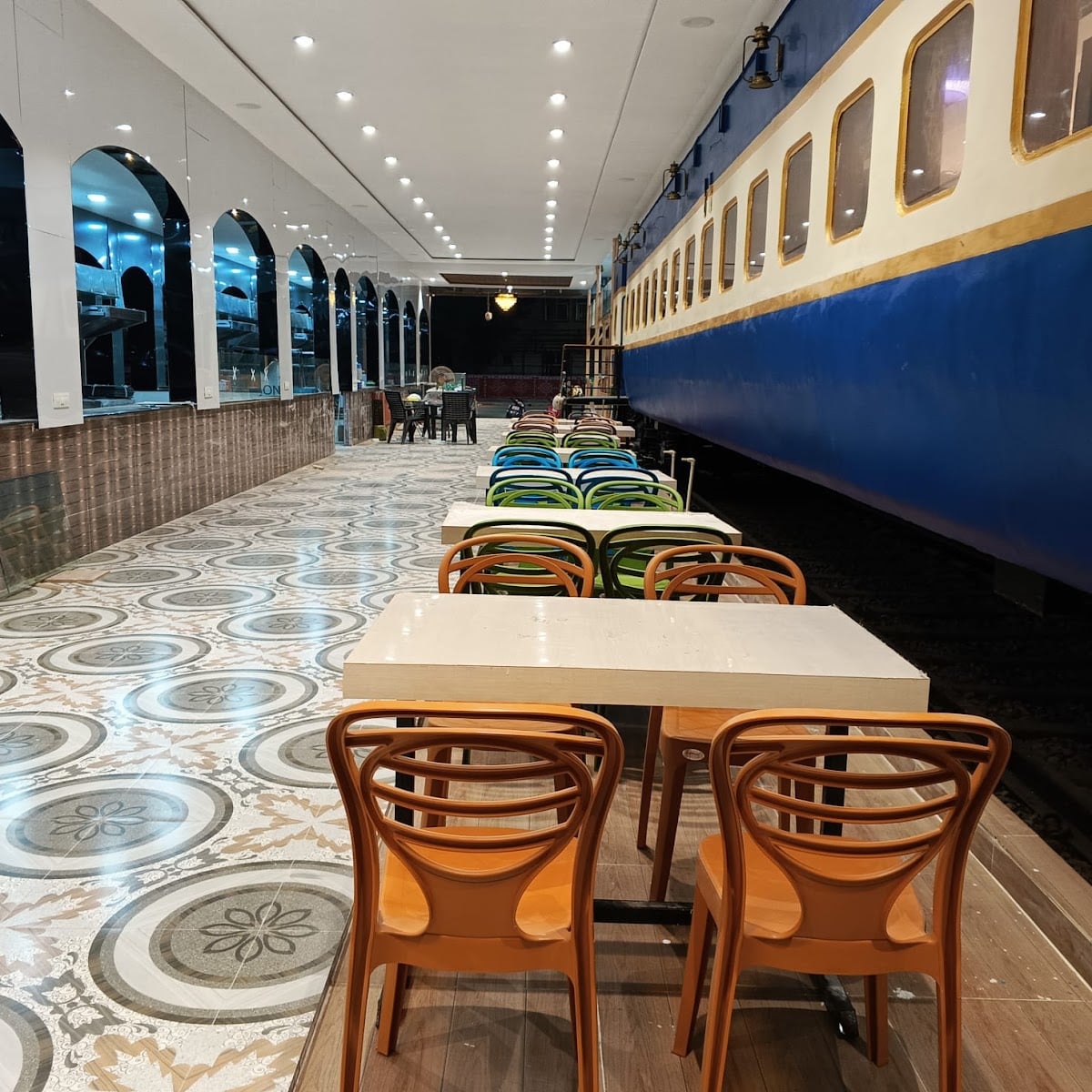 AROMA RAIL COACH RESTAURANT 24 Hours Opened — photo by AROMA RAIL COACH RESTAURANT 24 Hours Opened