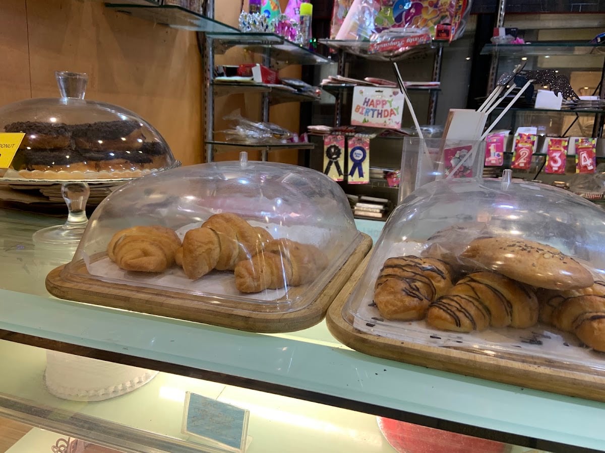 Bakes n Cakes — photo by Vivek Chaudhary