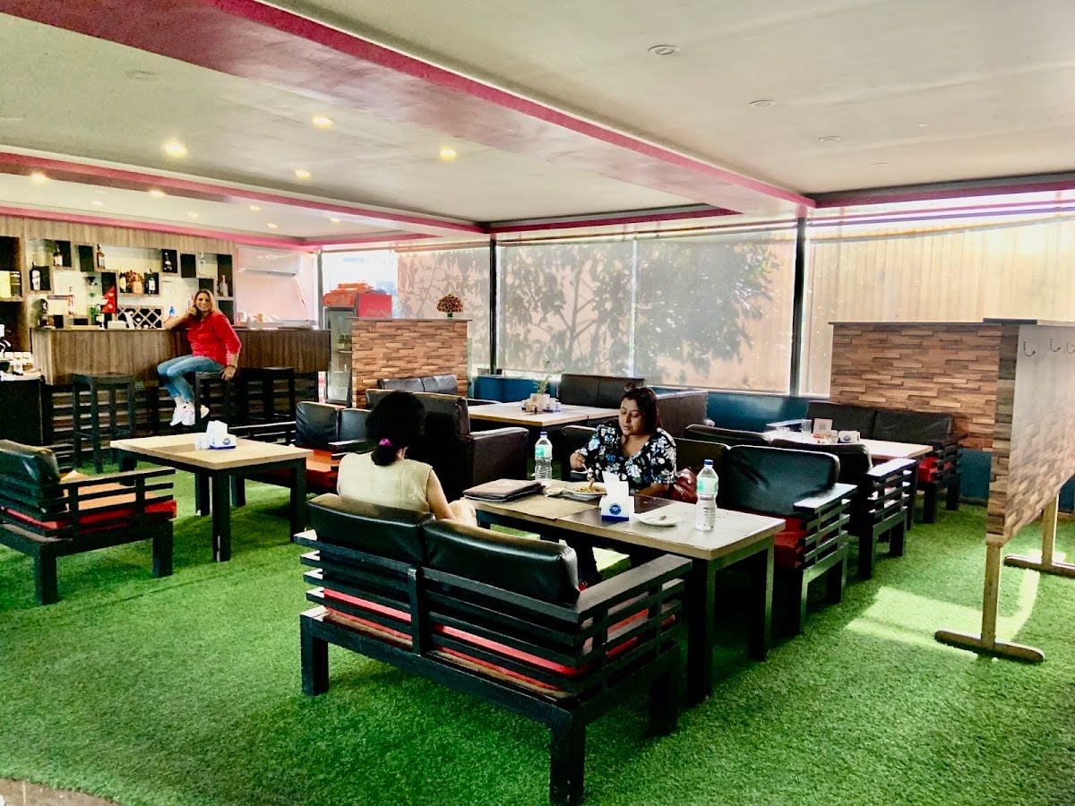 Bawarchi Lounge — photo by Vivek Chaudhary