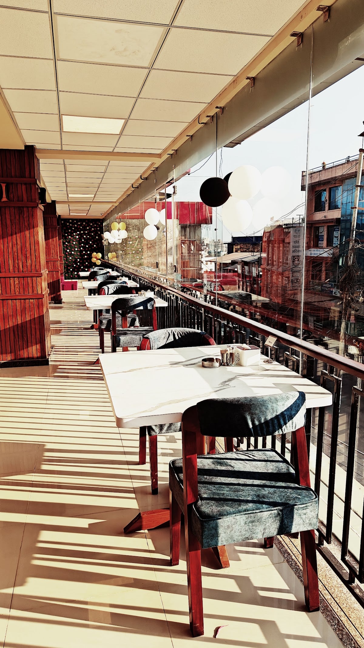 Bhojan Unlimited - The House of Maharaja Thali & Banquet Hall, Sitapaila, Lalitpur — photo by Bhojan Unlimited - The Running Buffet & The House of Maharaja Thali, Sitapaila, Lalitpur