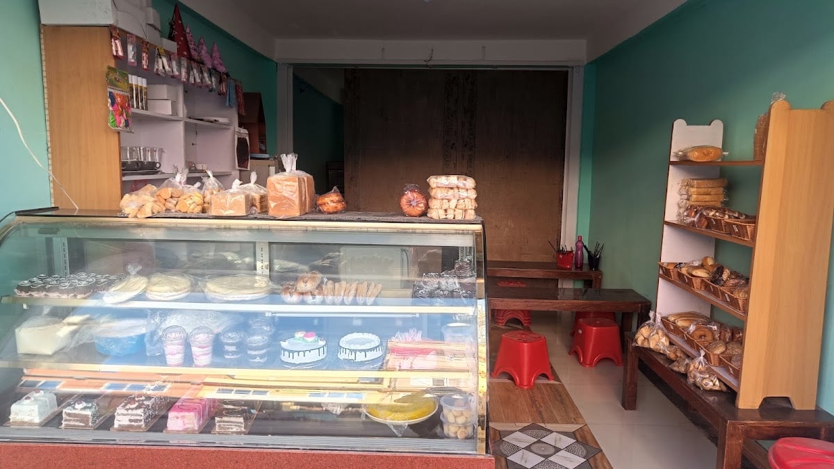 Bhojpure Bakery and lafing center — photo by Bhojpure Bakery and lafing center