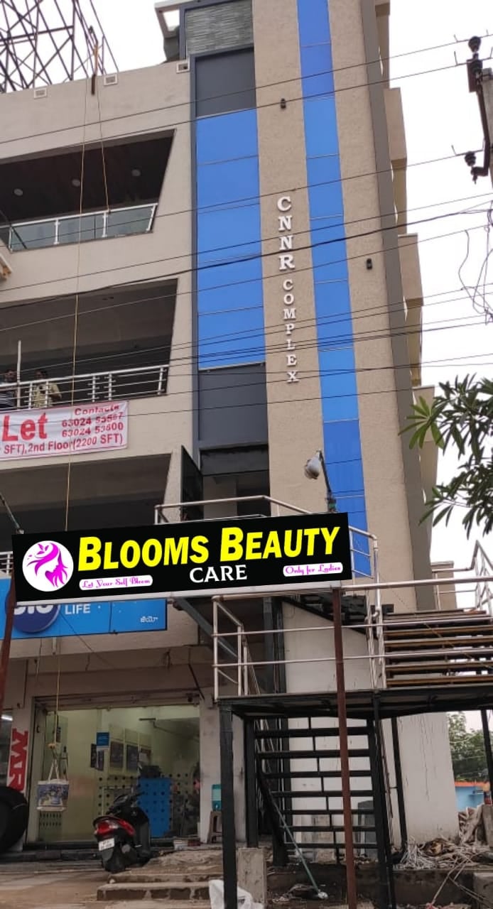 blooms beauty care & botic — photo by Photos are copyrighted by their owners