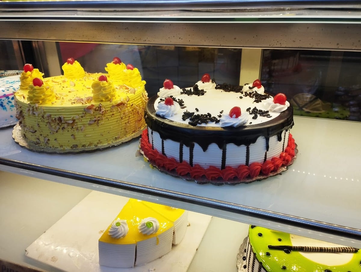 Cake magic — photo by A.Karthik Reddy