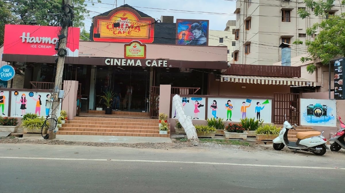 Cinema Cafe & Restaurant — photo by Cinema Cafe