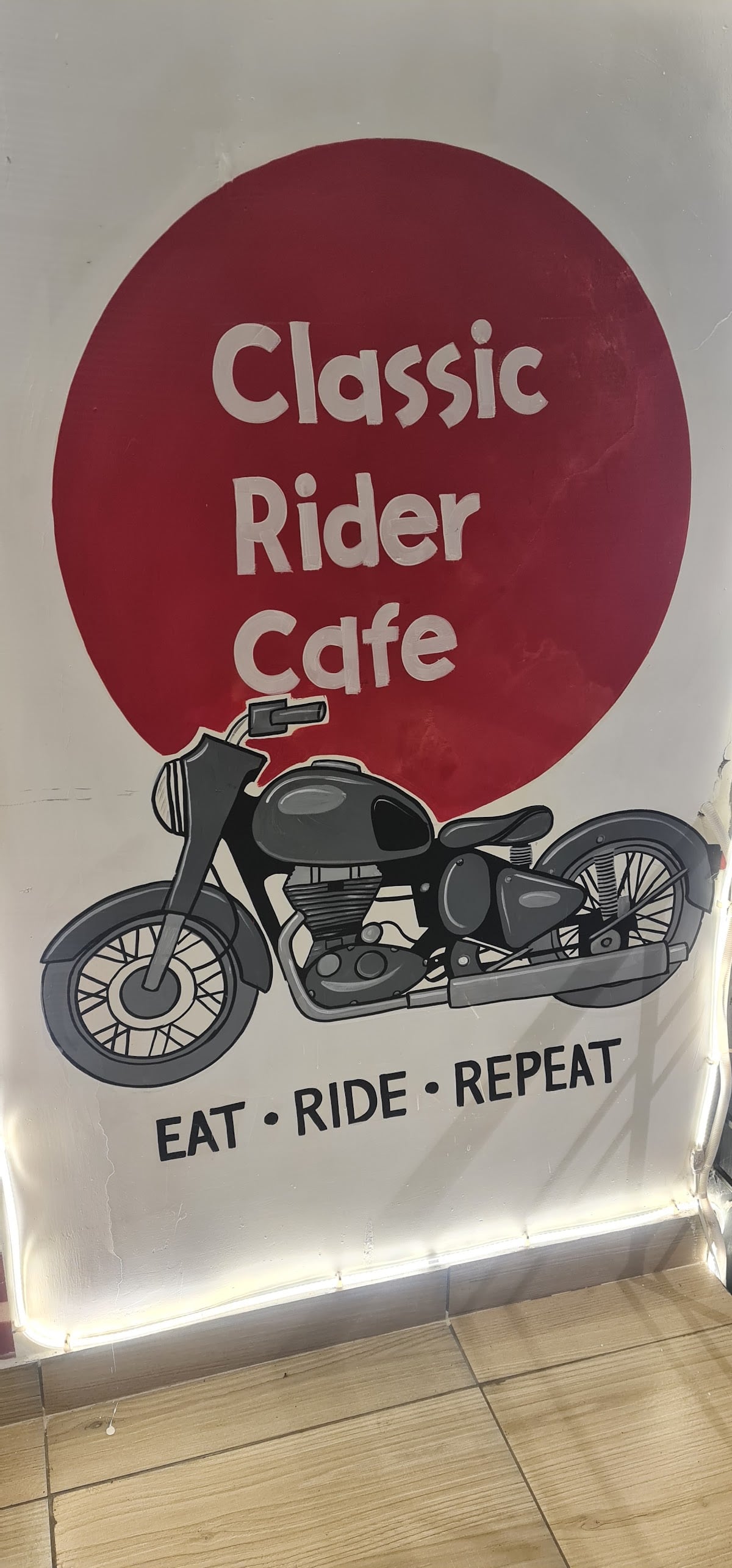 Classic rider Cafe Guntur — photo by Krishna