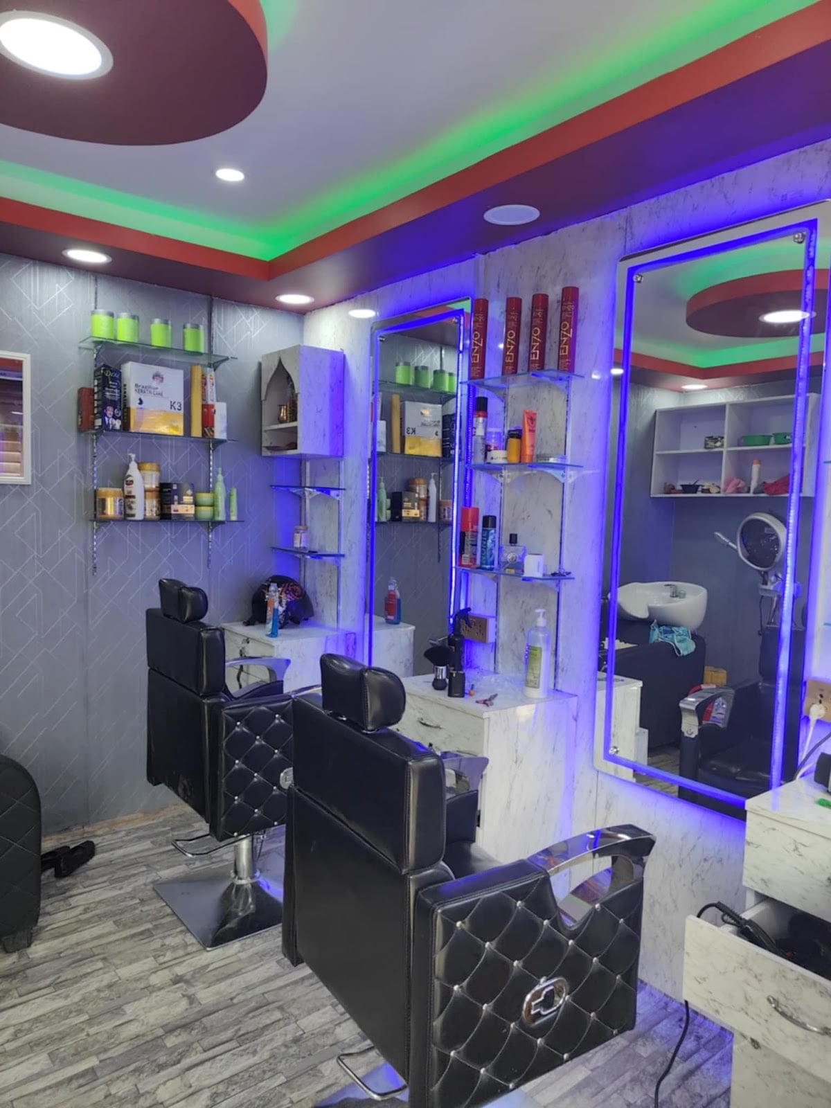 Daju bhai salon — photo by Daju bhai salon