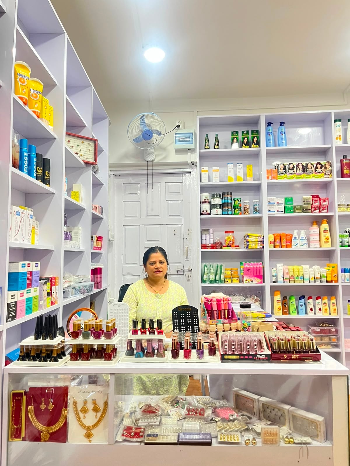 DB Cosmetics & Gifts — photo by Bandana Nepal