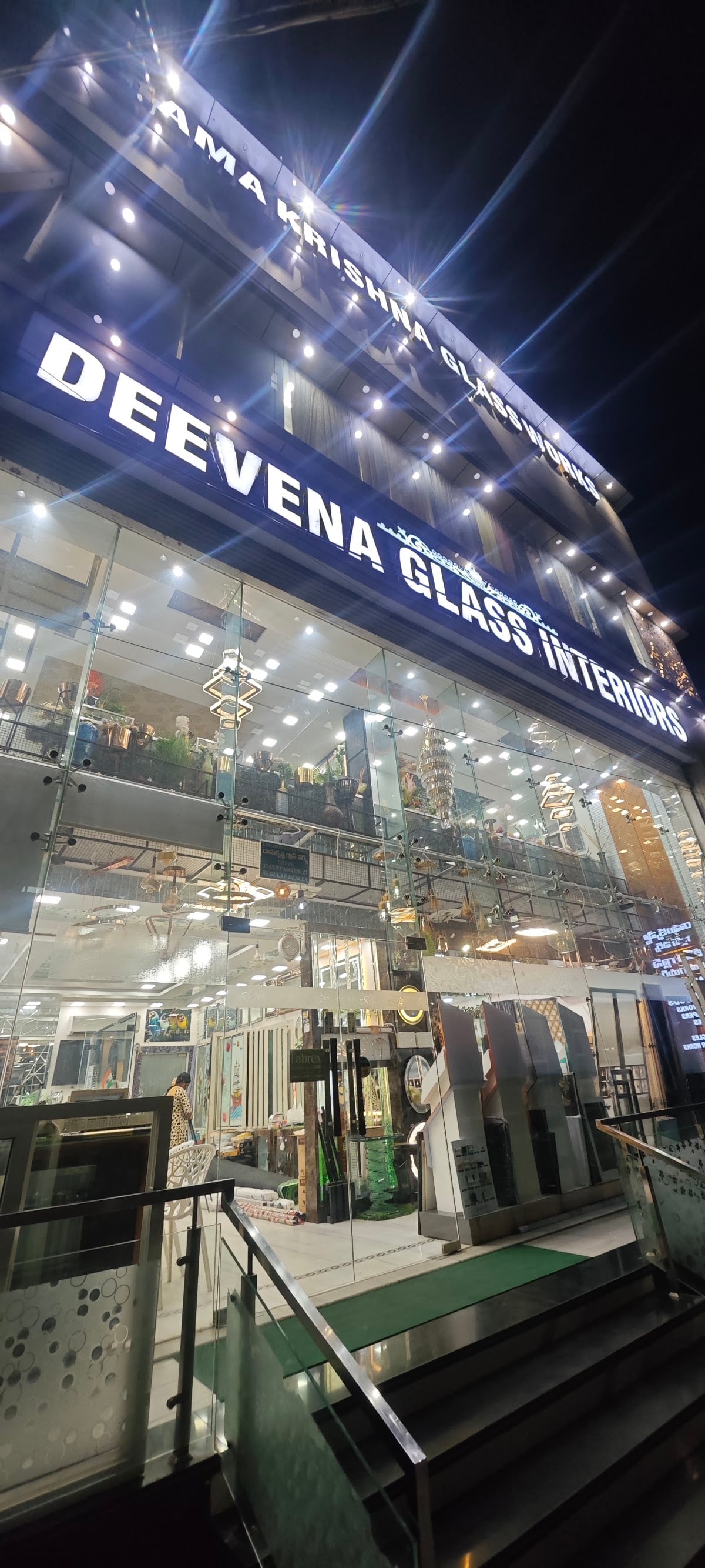 Deevena Glass & Interiors — photo by Mahesh Kumar