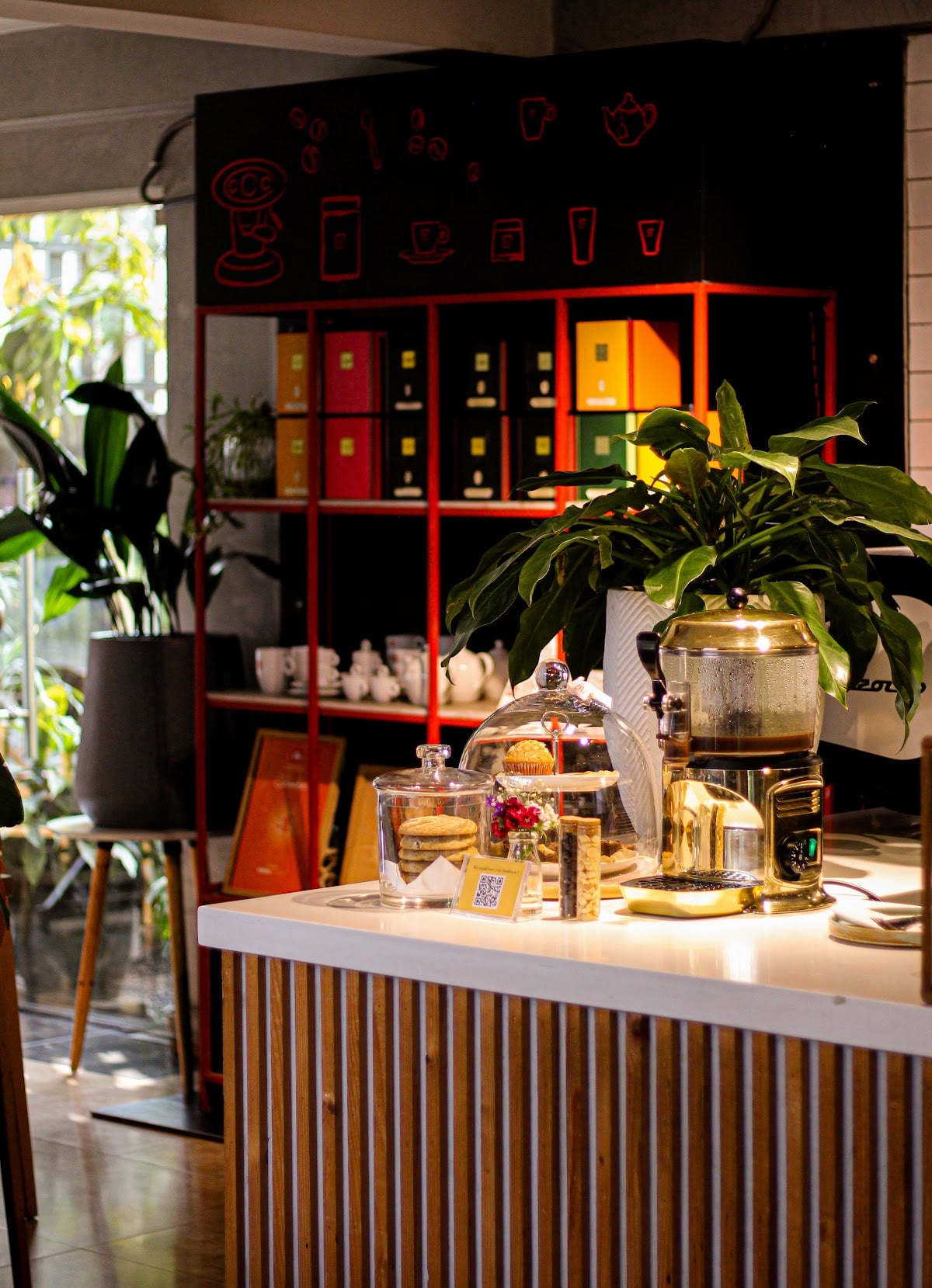 Deli Akuj — photo by Deli Akuj
