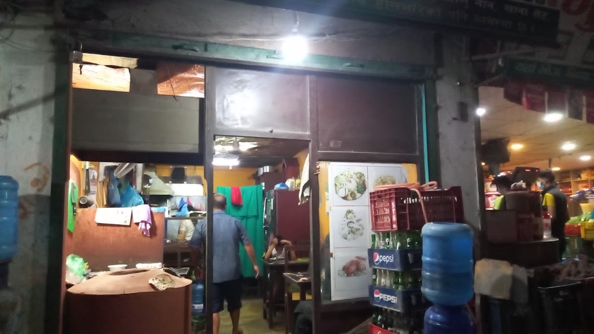 Didi bhaine tandoori bhojanalaya — photo by Binod Karki