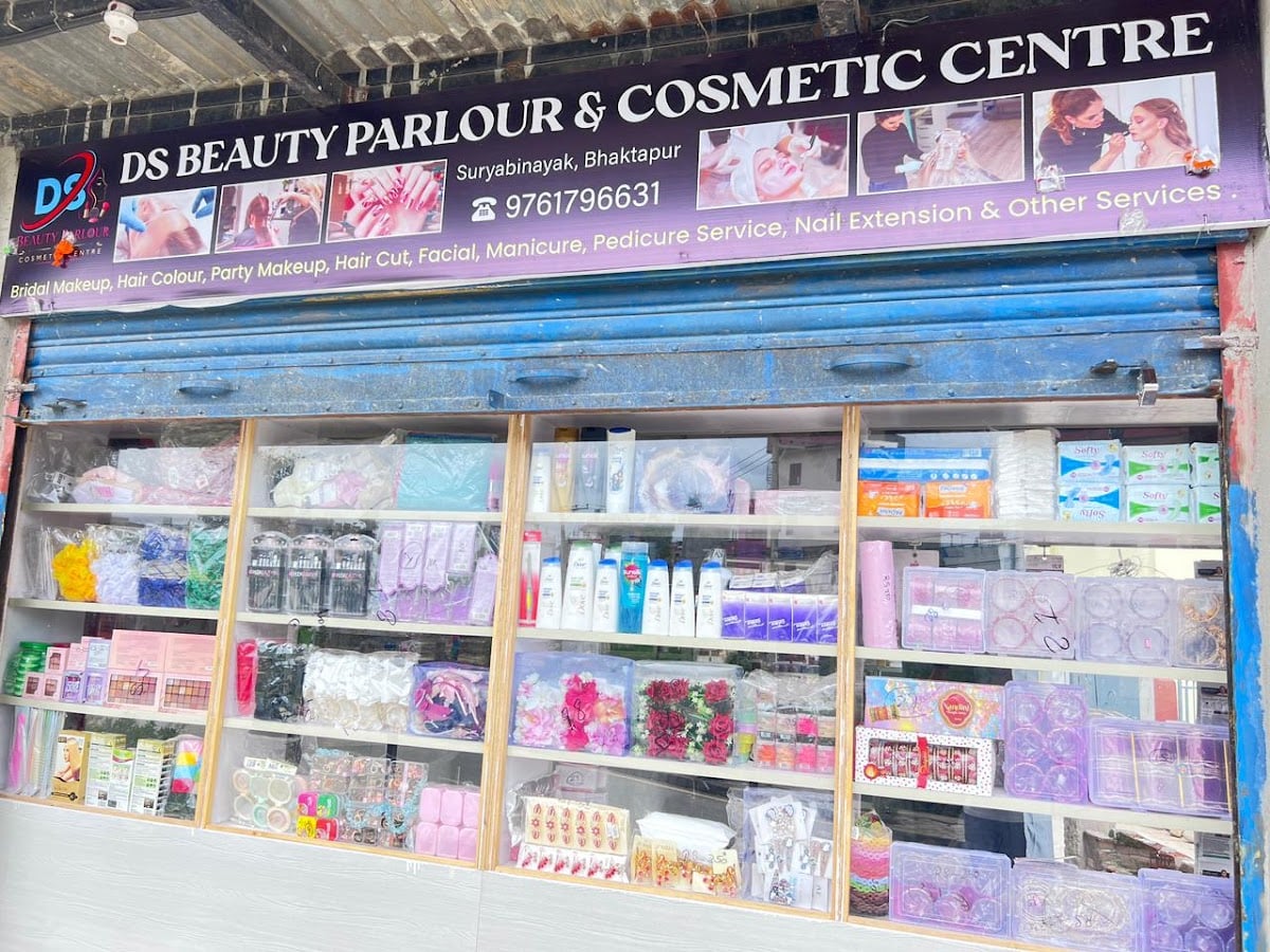 DS beauty parlour and cosmetic centre — photo by DS beauty parlour and cosmetic centre