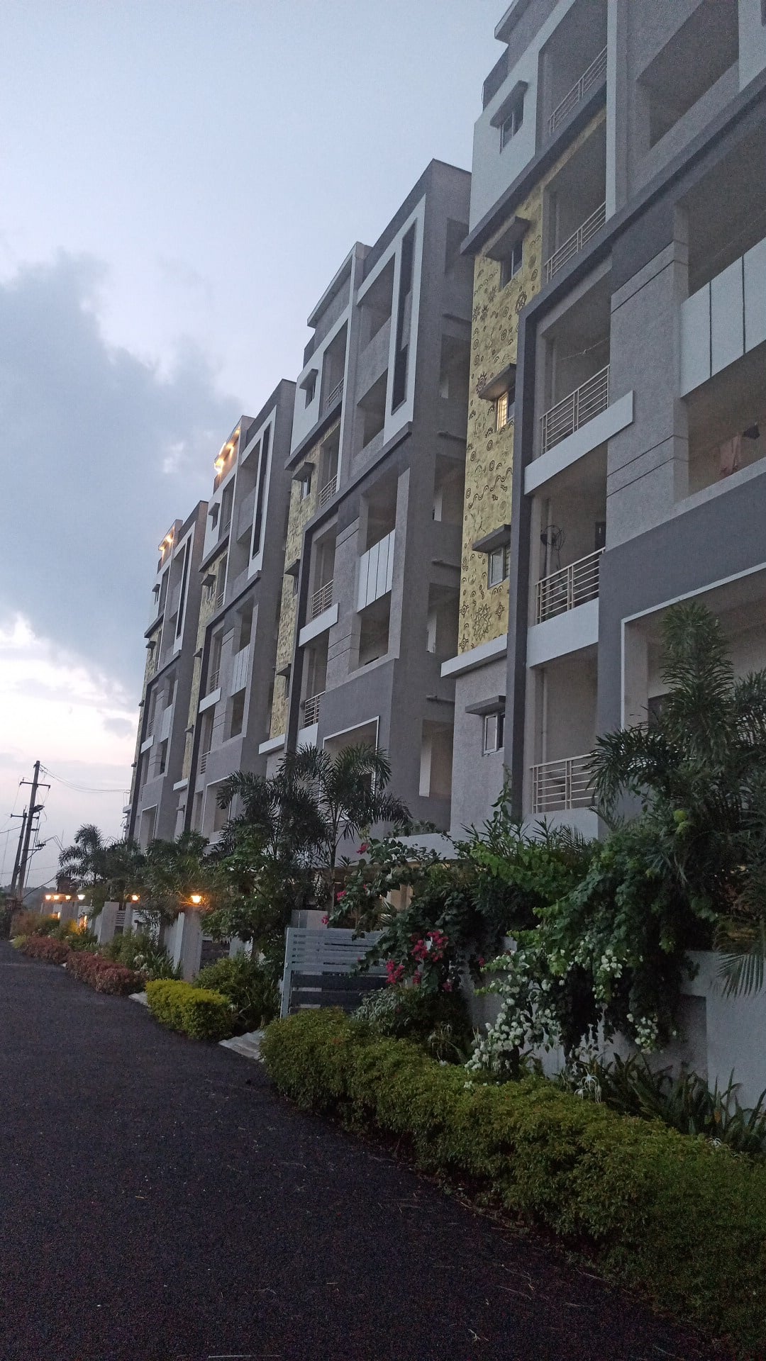 Emerald Heights — photo by syed ajas