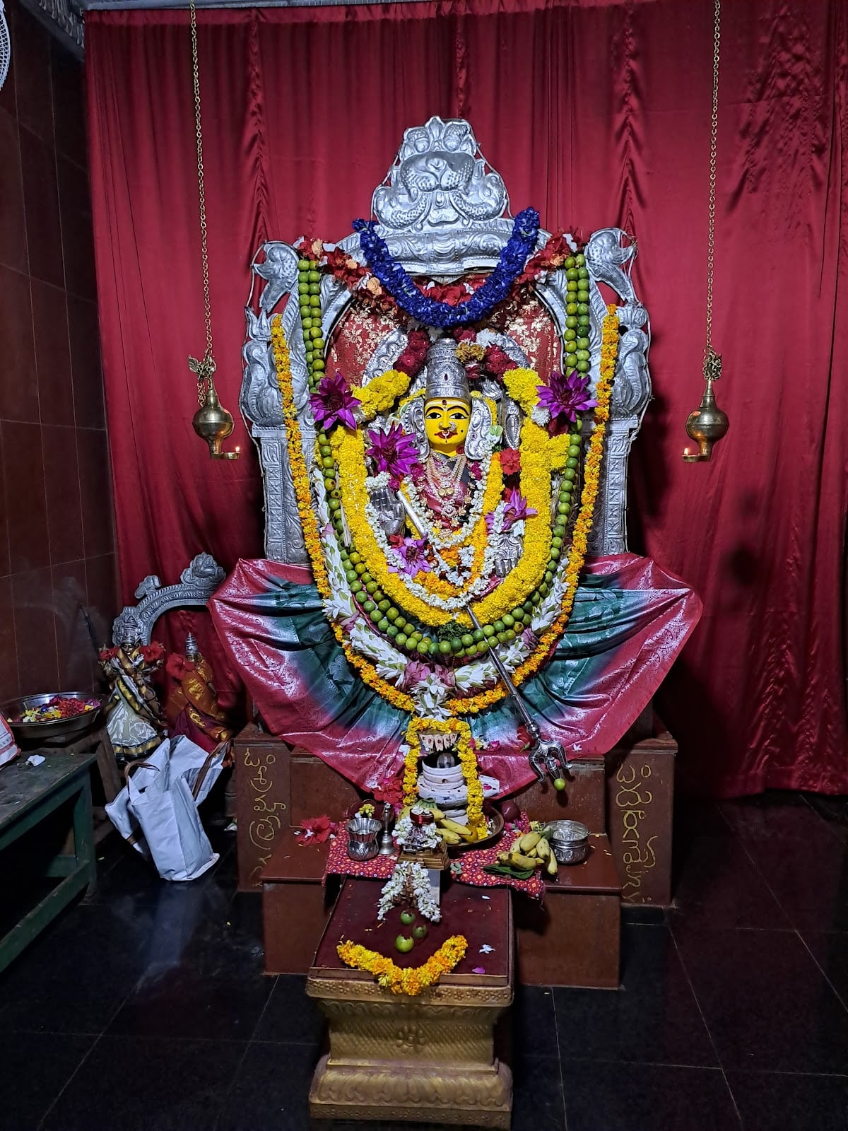 Etukuru Sri Kanakadurga Ammavari Devasthanam — photo by Chiru Nagam