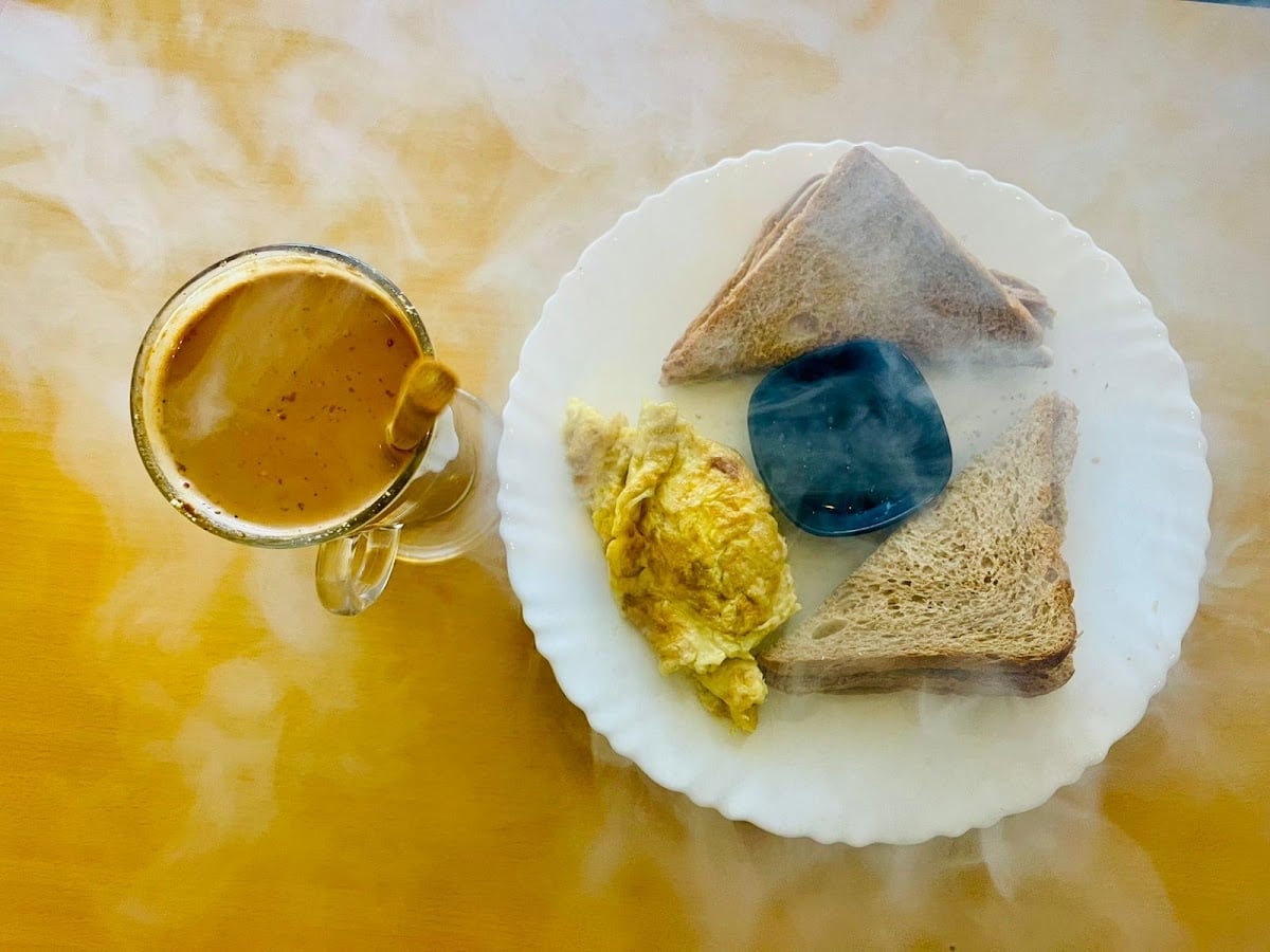 Feel Good Coffee Shop — photo by Raju Lama
