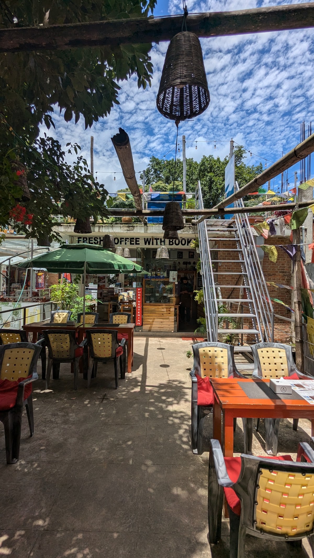 Fresh Coffee with Books — photo by Fresh Coffee with Books