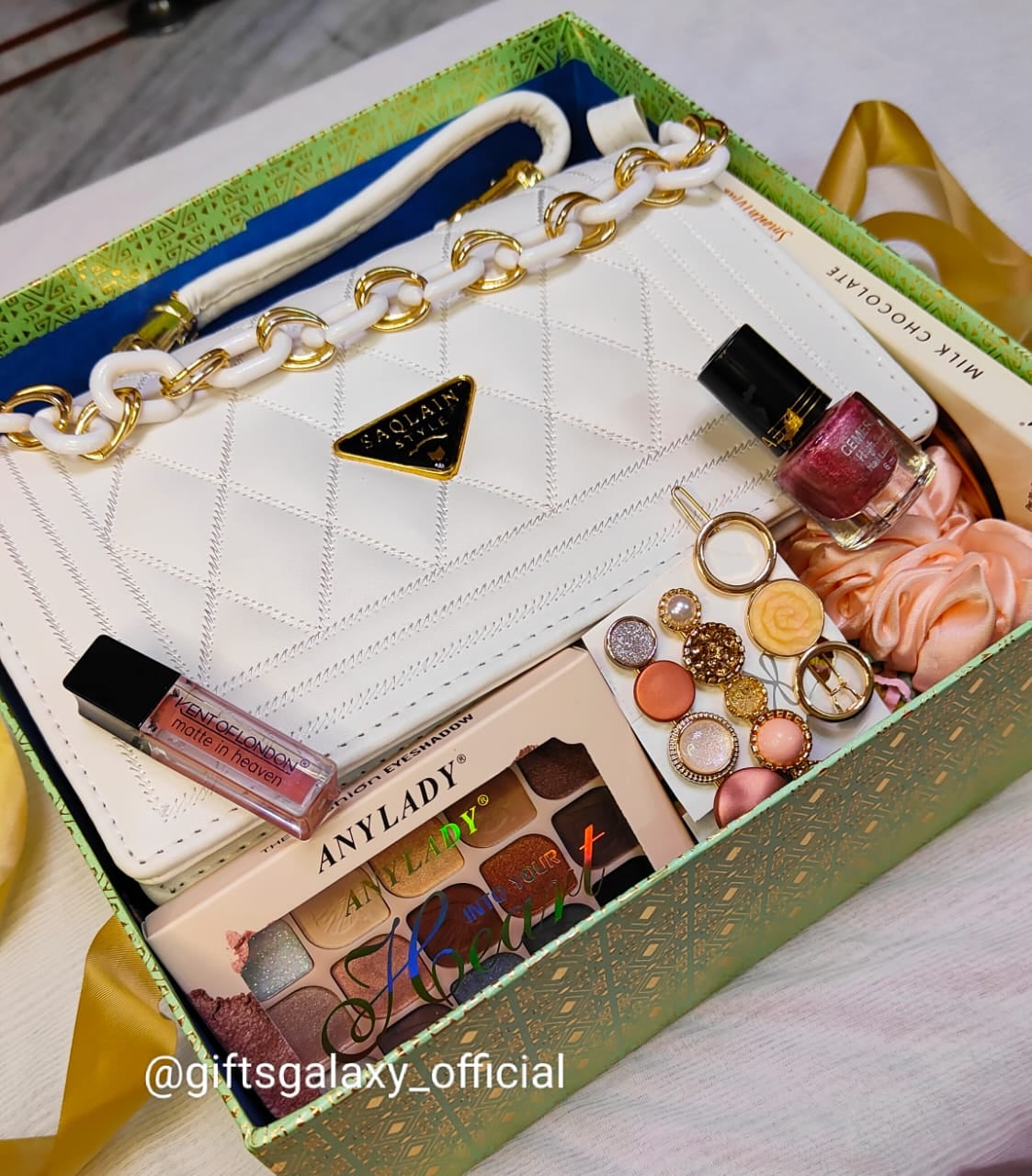 GiftsGalaxy — photo by GiftsGalaxy