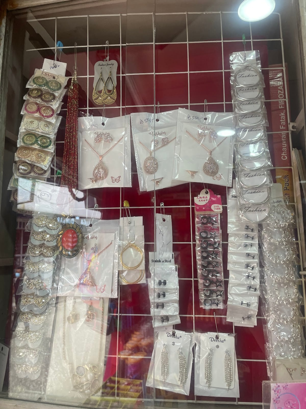 Gorkhali cosmetics — photo by Gorkhali cosmetics