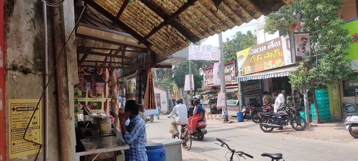 Gowri Shankar Pan & Cool drinks — photo by bharath bala
