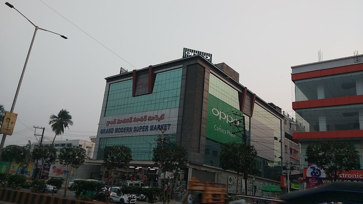 Grand Modern Super Market — photo by Bandla Gopi