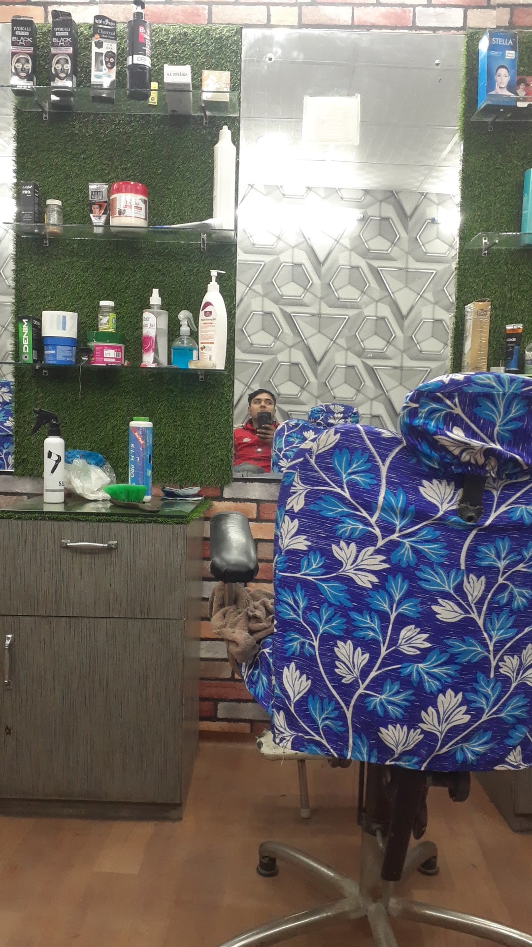 Hair Way Heaven divyashwori palaning — photo by Nikesh Dhakal