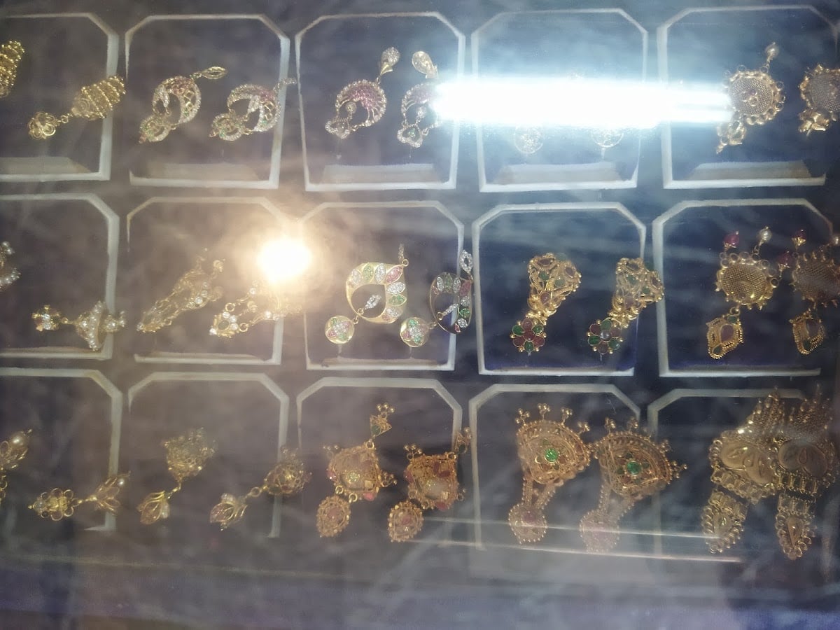 Hari Jewellers — photo by Madhava Rao S