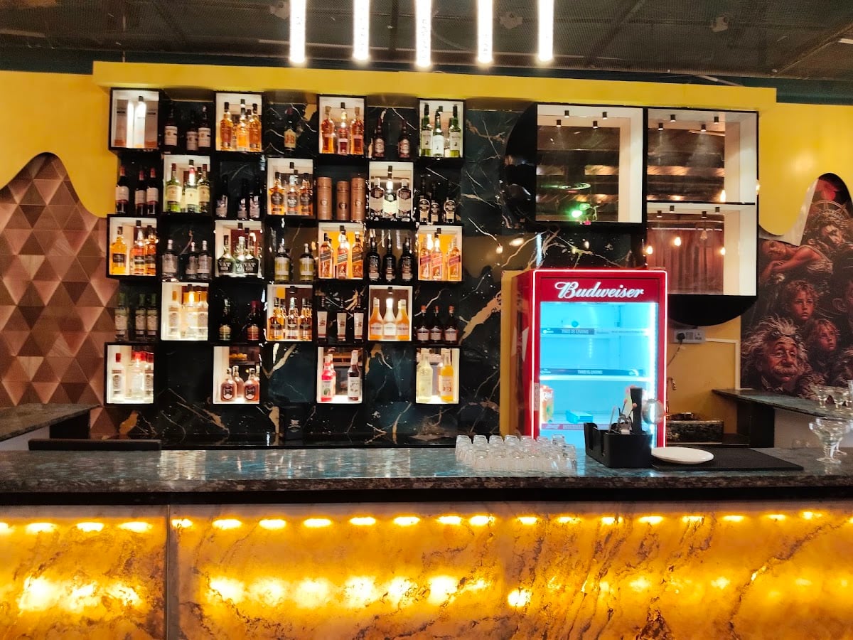 HI SPIRITZ RESTUARANT AND BAR — photo by Kolla Sarath