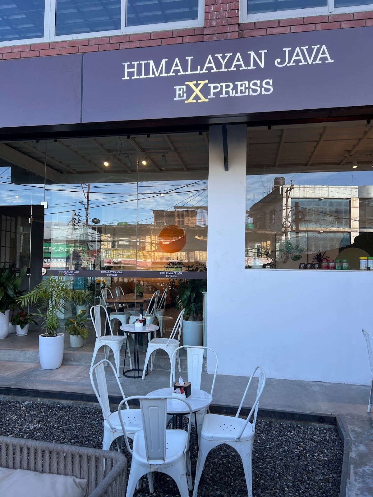 Himalayan Java Express- Budanilkantha — photo by Anil Parajuli