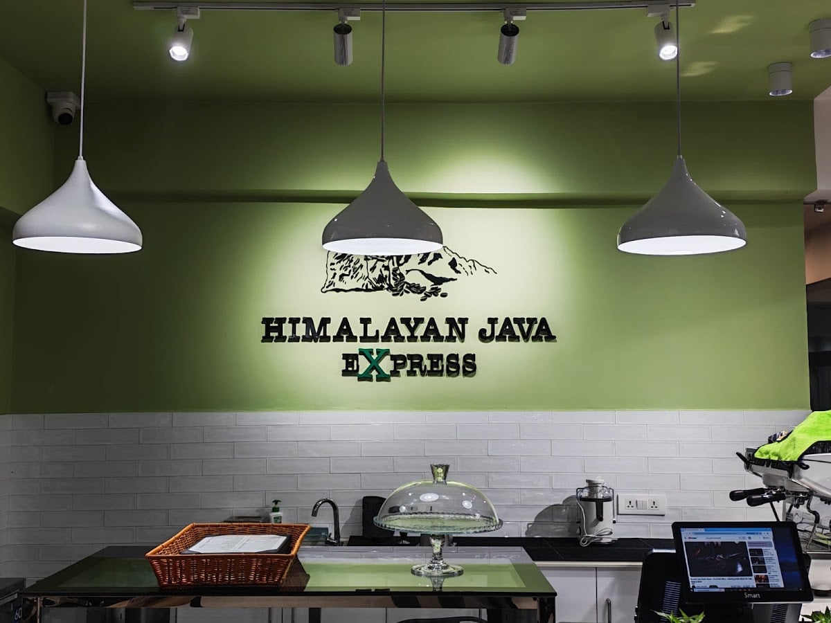 Himalayan Java Express - Dhapakhel — photo by Jzhonson Shrestha