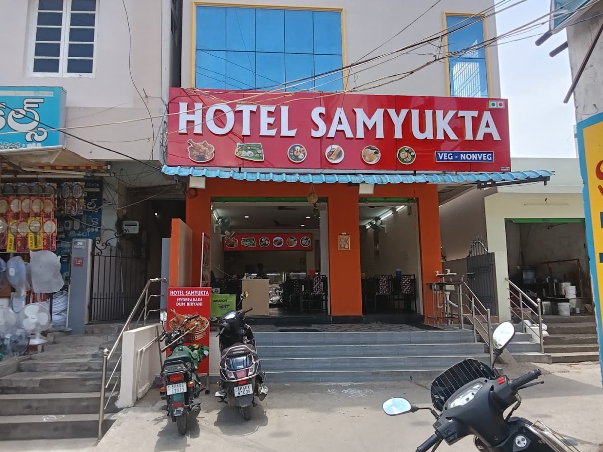 Hotel Samyuktha — photo by Pugal Vadhani