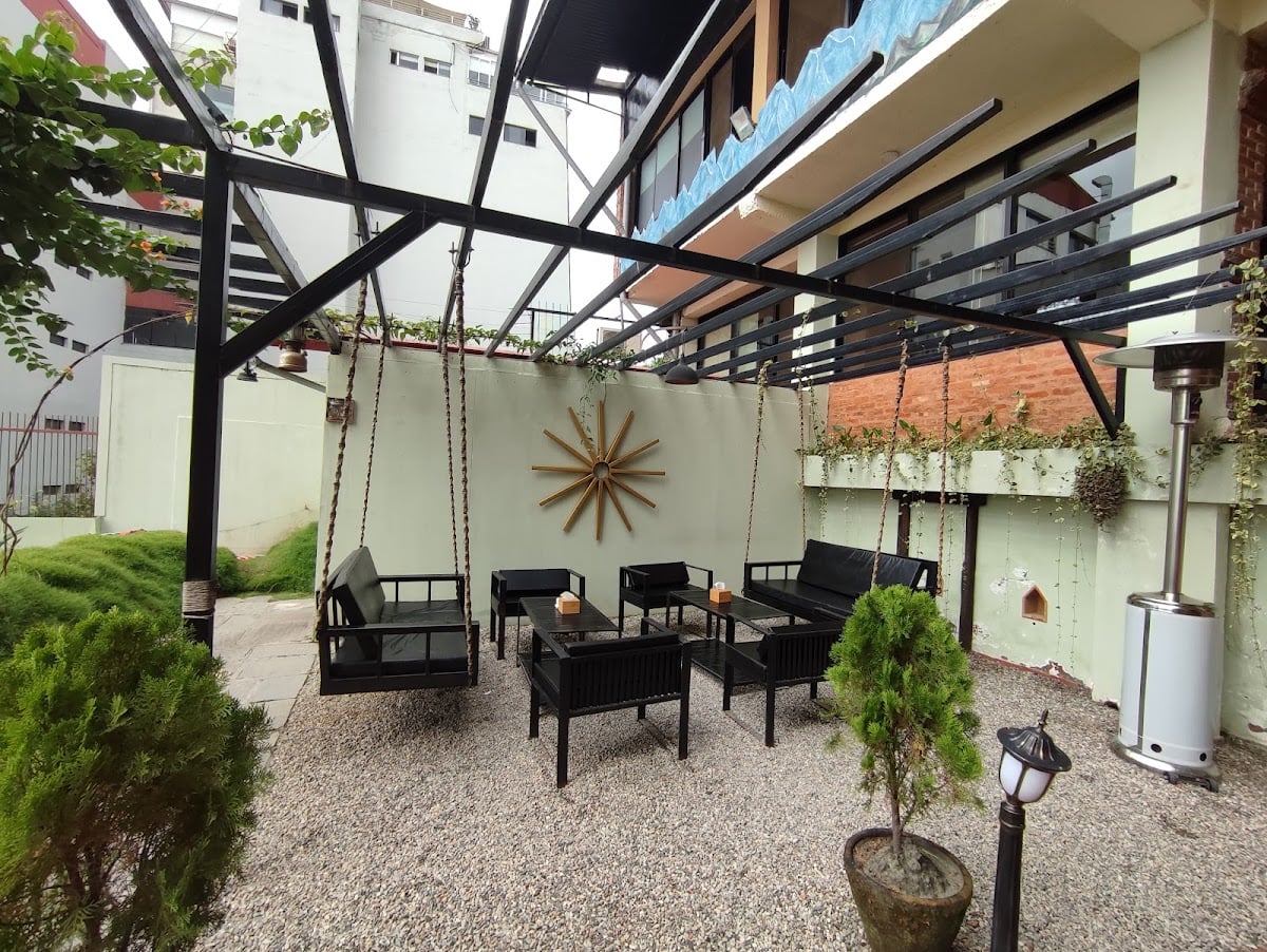 Hunger Hub Restaurant and Bar — photo by Bikash KHADGE