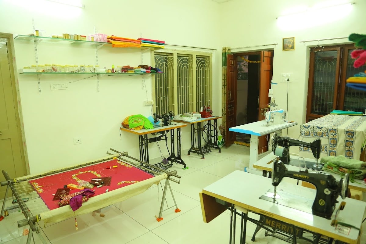 Ishika (Designer Boutique) — photo by Support Direct India Pvt Ltd