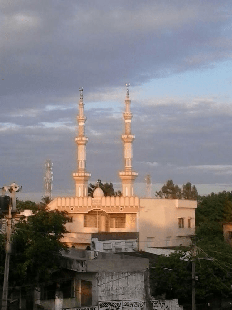 JAMIYA masjid since 1950 Lam Guntur — photo by IMTIYAZ امتىاز