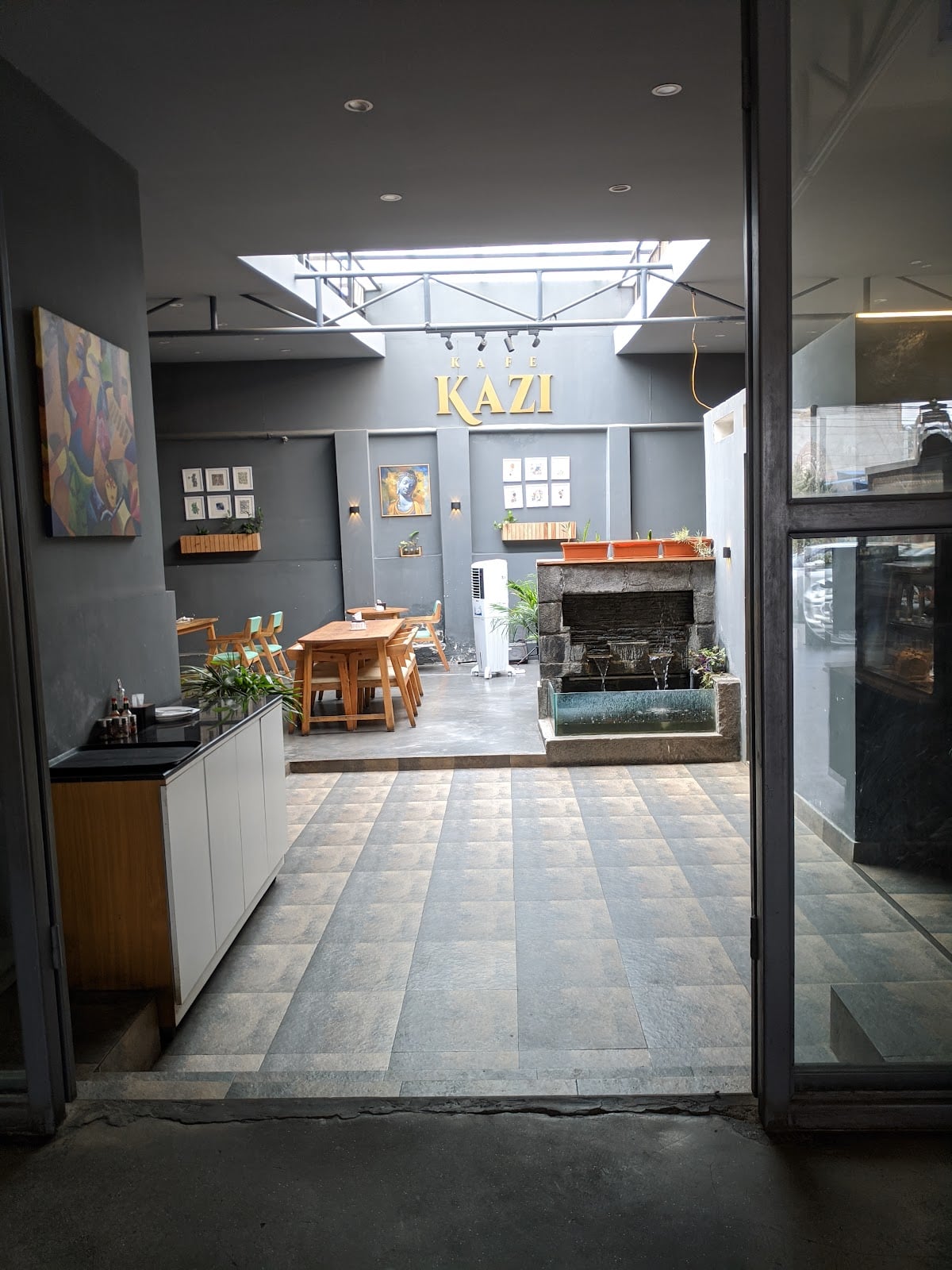 Kafe Kazi — photo by King Shrestha