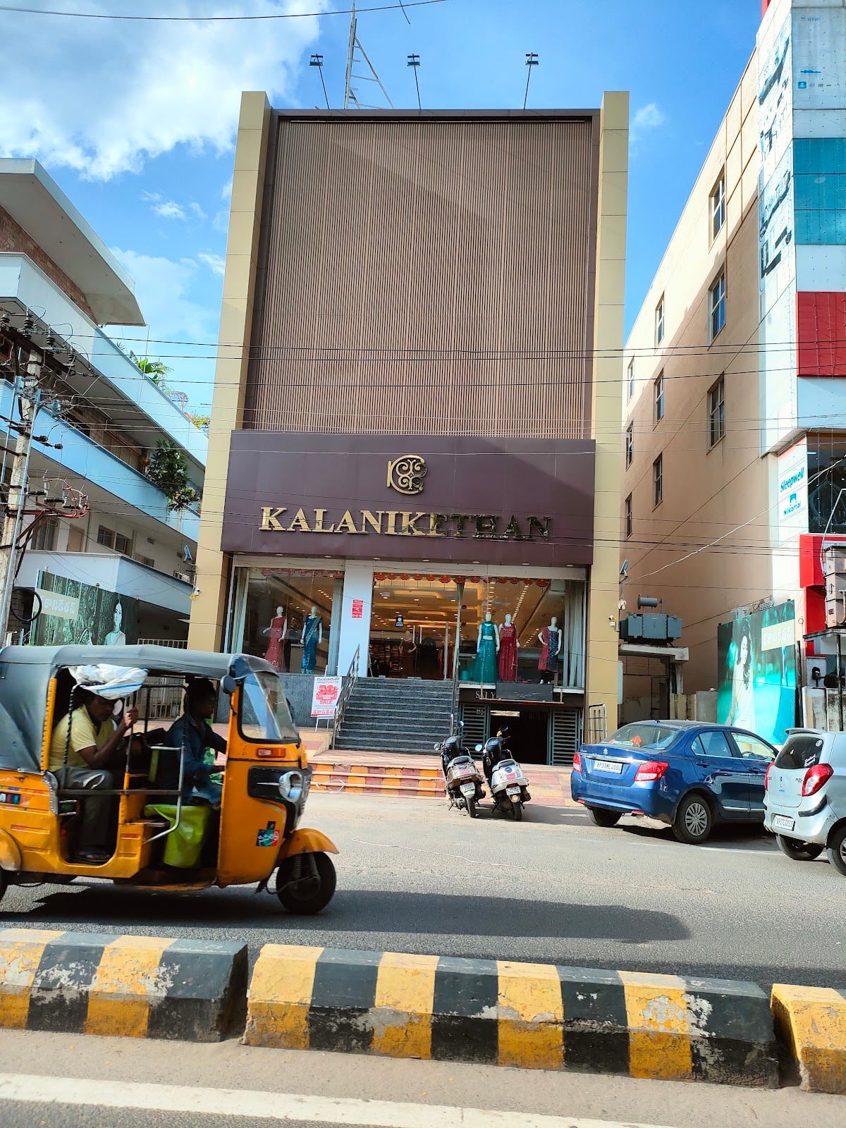 KALANIKETHAN — photo by Doradla's talks