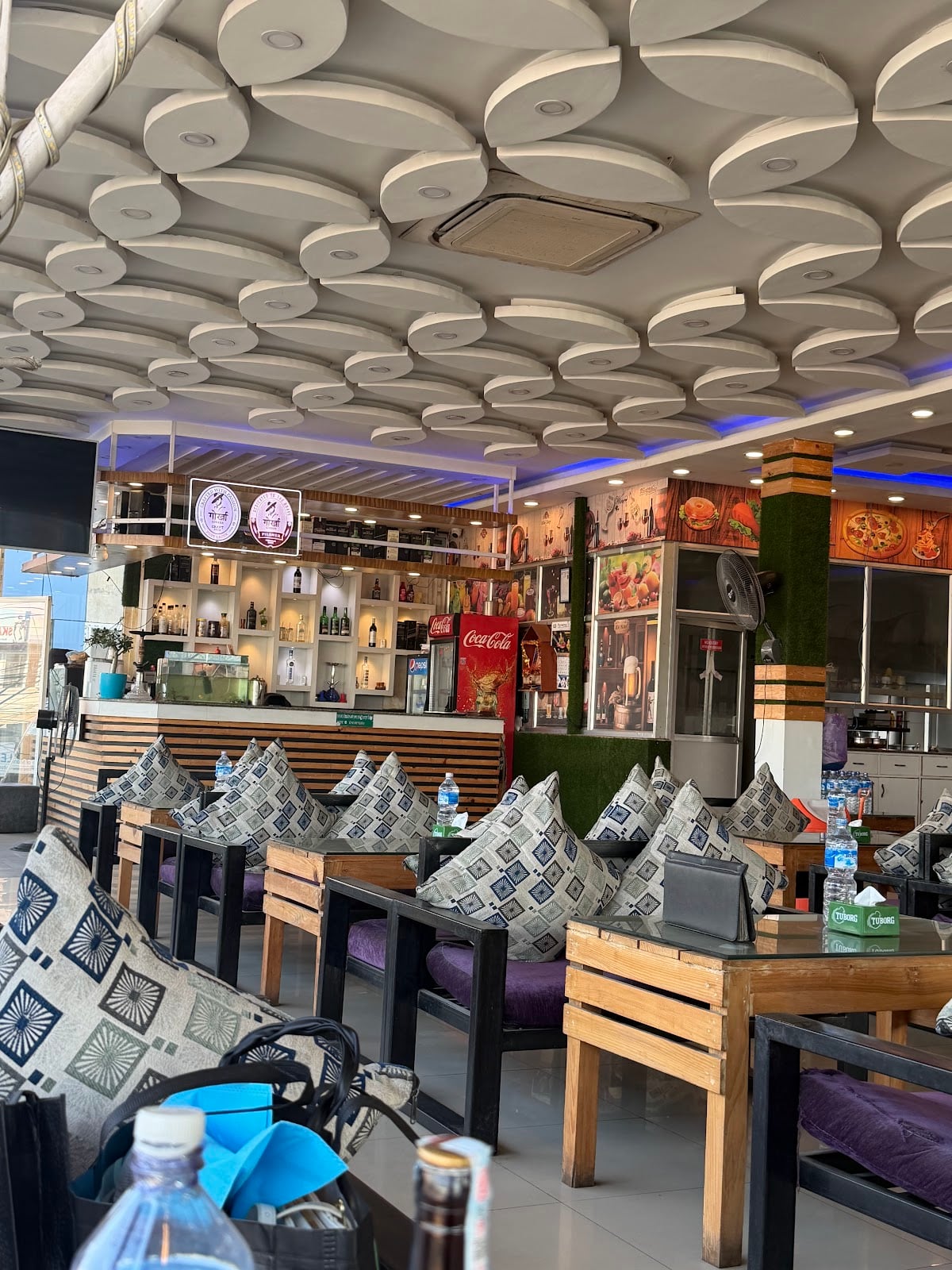 King burger and Crunchy fried chicken — photo by Limbu Kandangwa