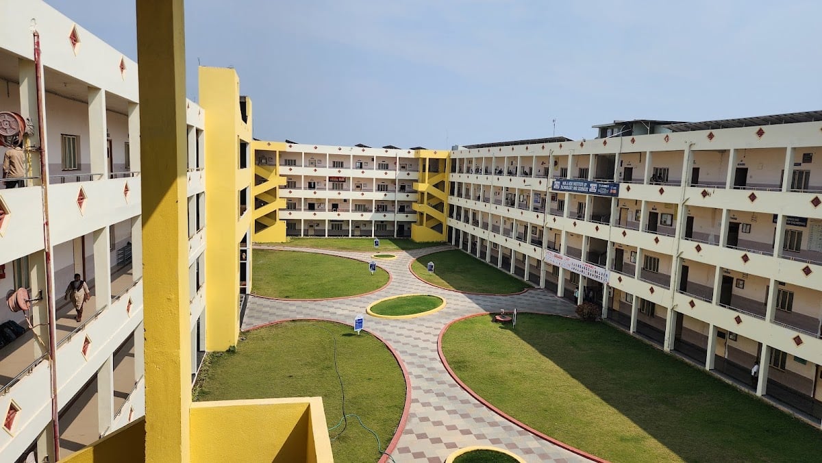 KKR AND KSR Institute Of Technology And Sciences — photo by Shivnag kakarlapudi