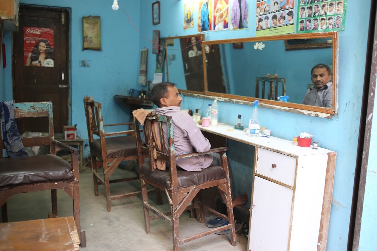 Local Salon — photo by Shakar Dahal
