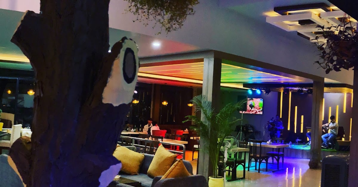 Loyal Lounge — photo by Loyal Lounge