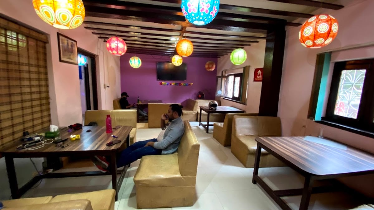 Madani Cafe and Pub — photo by Abhash Official