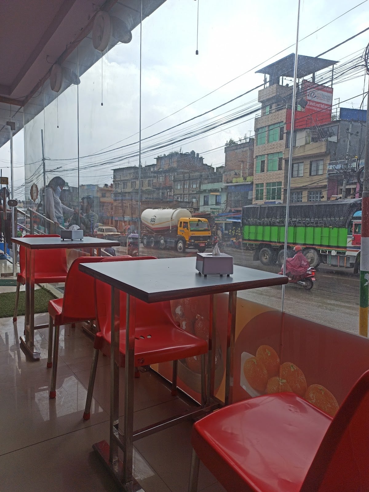 Madhuram Sweets (pure vegetarian restaurant) — photo by Rahul Sikhwal
