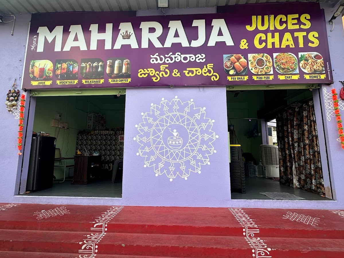 Maharaja Juices & Chats — photo by Mahendra Mudraboina