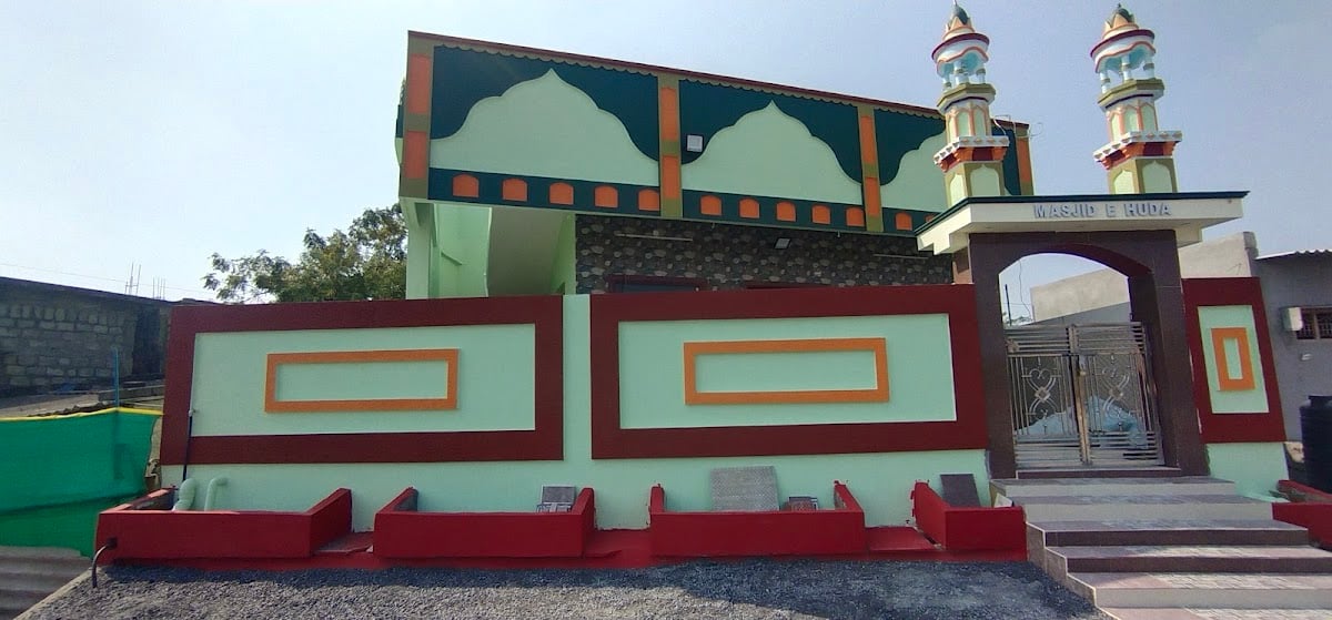 Masjid - E -Huda main road,St colony — photo by Chotu Sunny