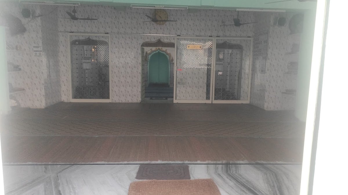 Masjid-E-Parnoor (Choti Masjid) — photo by Khaja Mohinuddin Shaik