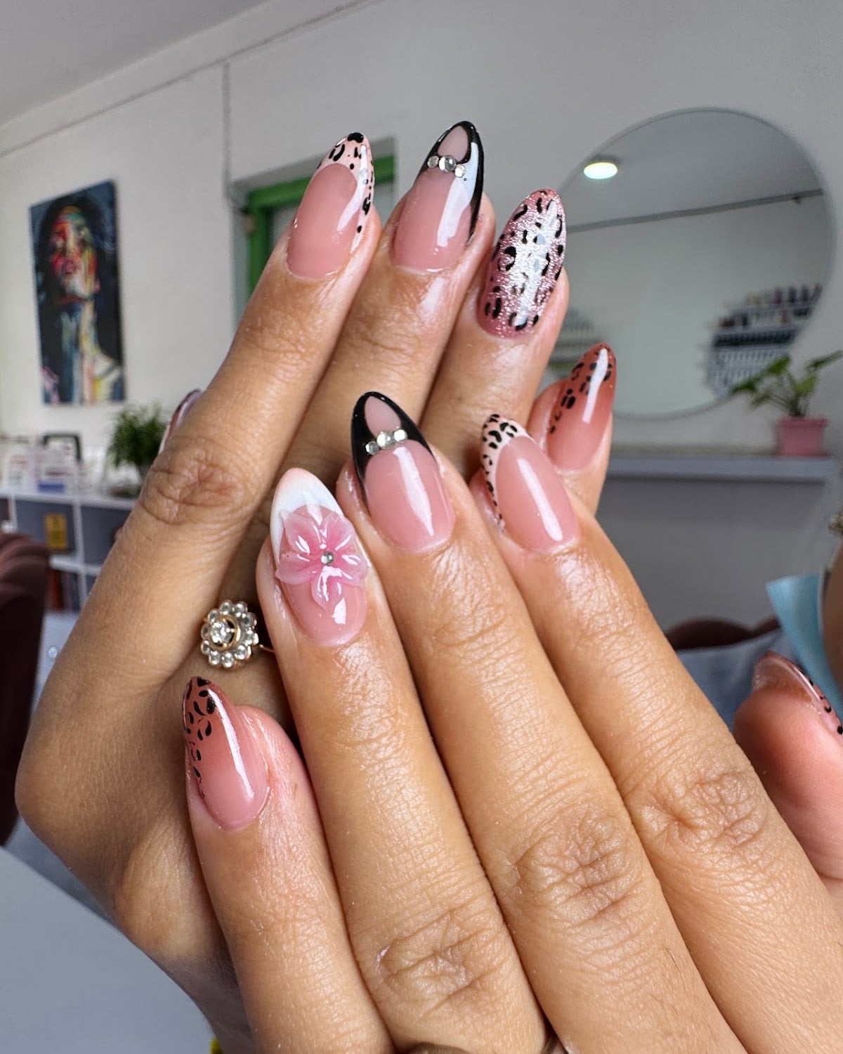 Meena’s Nails & Beauty Studio — photo by Meena’s Nails & Beauty Studio