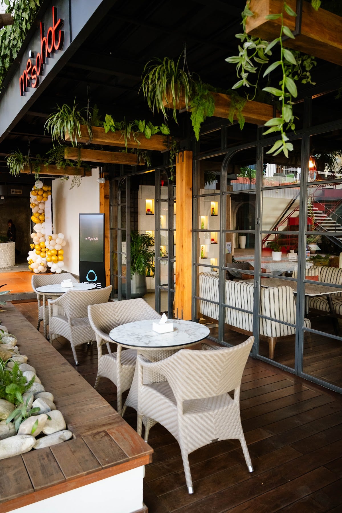 Mesohot Restaurant & Lounge Bar — photo by Mesohot Restaurant & Lounge Bar