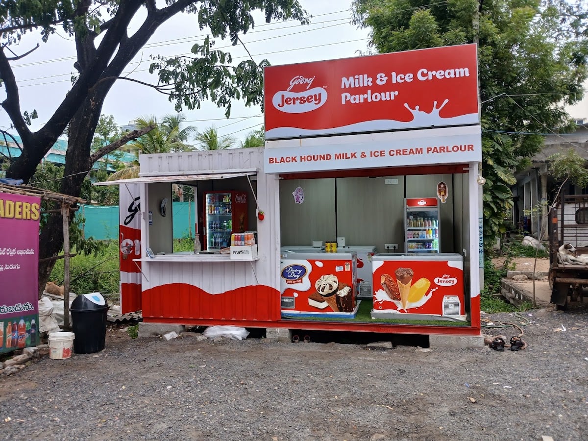 Milk & ice craem parlour — photo by Nayani Yedukondalu