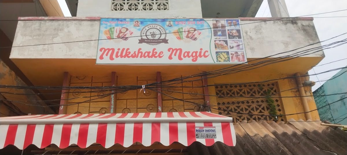 Milk shake magic — photo by ravi sankar