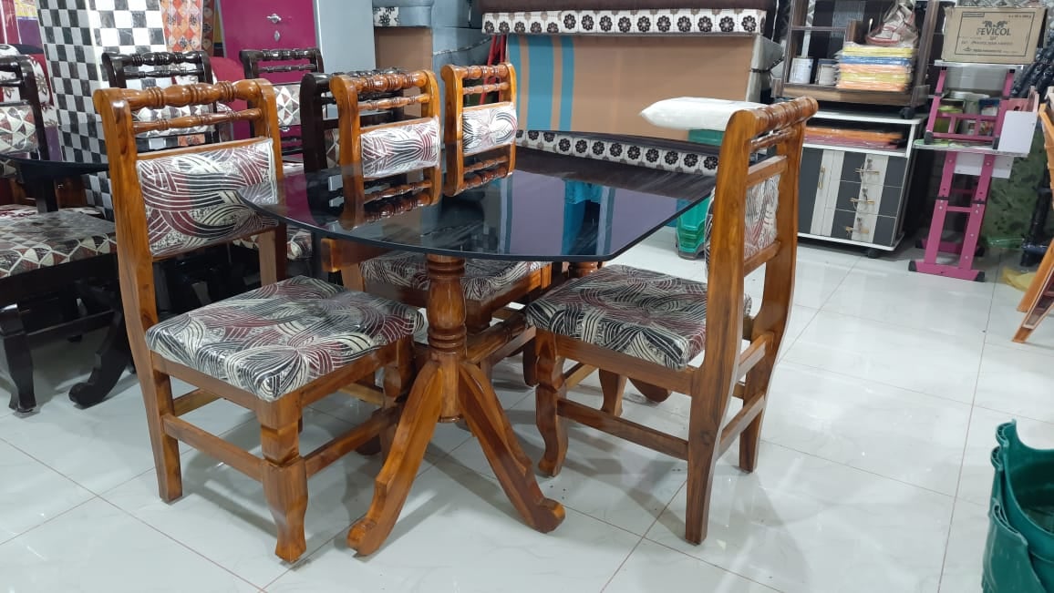 Model furniture mall — photo by Model furniture mall