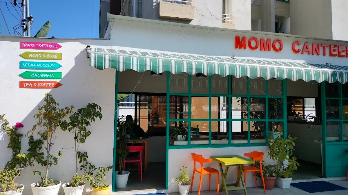 Momo Canteen — photo by Dp Meteo